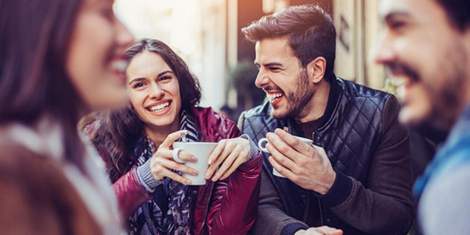 Gesprächssitutaion im Café