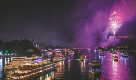 Rhein in Flammen